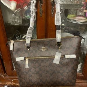 Coach Signature Gallery Tote, Brown/Black. Original Price $350. Brand New